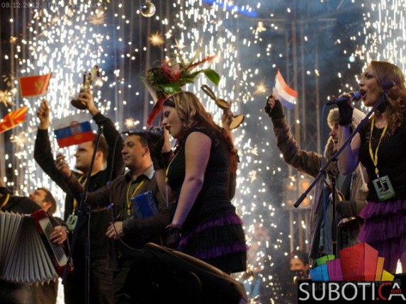 Omladina 2012: Pobedila grupa "Haos"