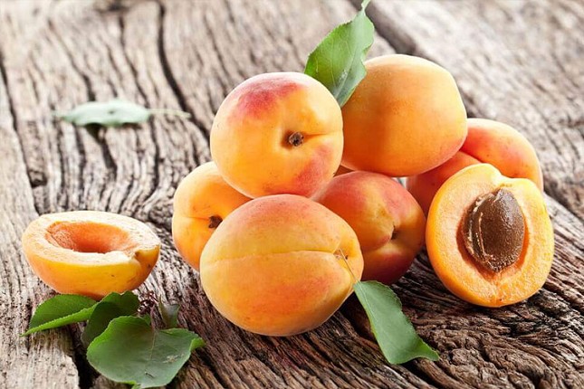 U Žedniku kajsija dobro rodila, na Kelebiji prinosa gotovo da nema