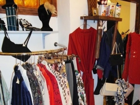 Kupovina u second hand prodavnicama