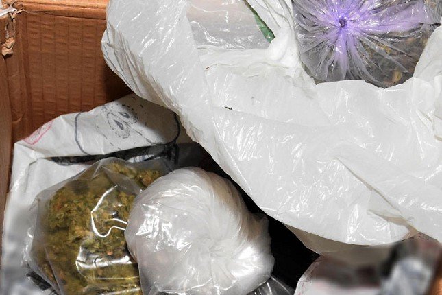 Policija u stanu pronašla marihuanu
