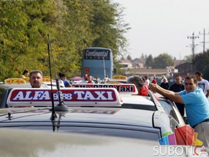 Protest taksi udruženja u Subotici
