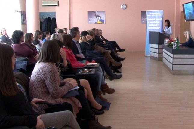 Defektolozi iz regiona na stručnoj konferenciji razmenili iskustva