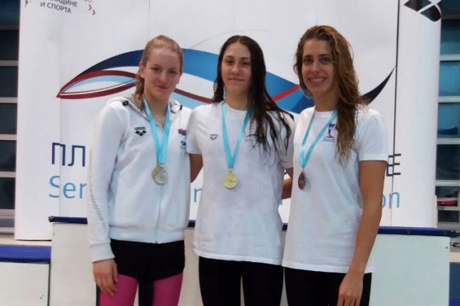 Plivanje: Spartak-Prozivka osvojio 10 medalja na Otvorenom prvenstvu Srbije u Novom Sadu