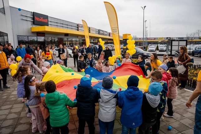 Otvaraju se nove radnje u "STOP SHOP"-u, koncert Magla benda se odlaže za proleće