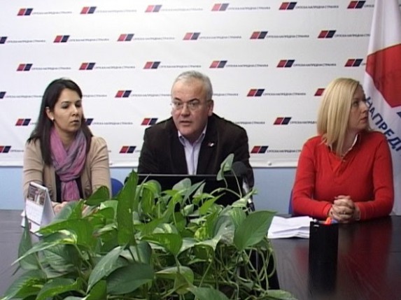 SNS ukazuje na nenamensko trošenje državnih para