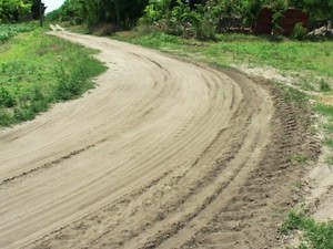 Komgrad će popraviti oštećenja na putu