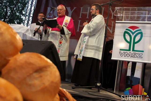 Sutra obeležavanje velikog mađarskog praznika