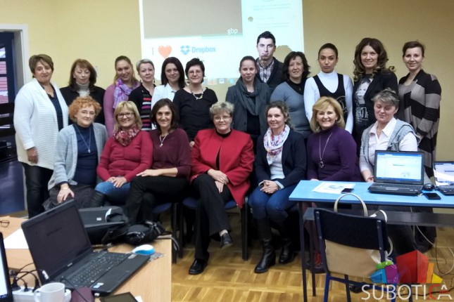 Program obuke korišćenja naprednih tehnologija u Srednjoj medicinskoj školi