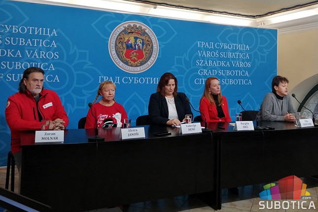 Trka Deda Mrazeva i "Zimske čarolije" za vikend na Paliću