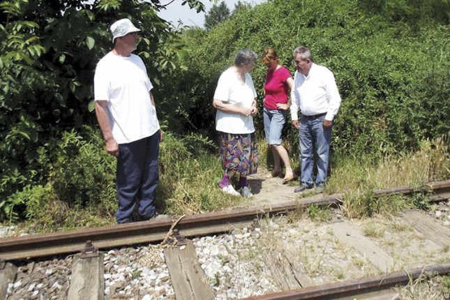 Bajmok: do škole preko - šina