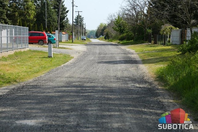 Grebani asfalt za nekoliko ulica na Makovoj sedmici