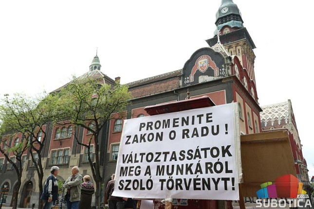 "Svim radnim ljudima i građanima Subotice čestitamo 1. maj – Međunarodni dan borbe za radnička prava!"