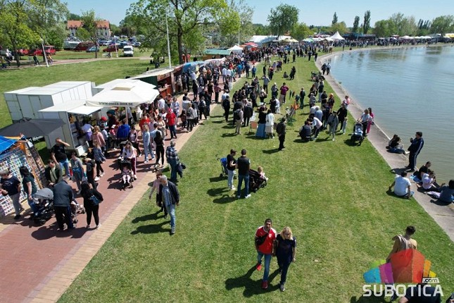 Prvomajski uranak na Paliću posetilo 40.000 ljudi