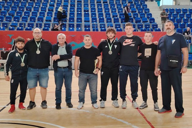 Rvanje: Kolompar i Krstin pobednici Kupa Srbije