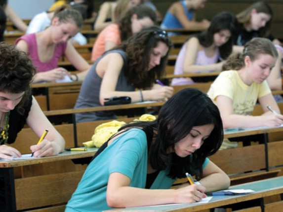 Zbirke za malu maturu u prodaji