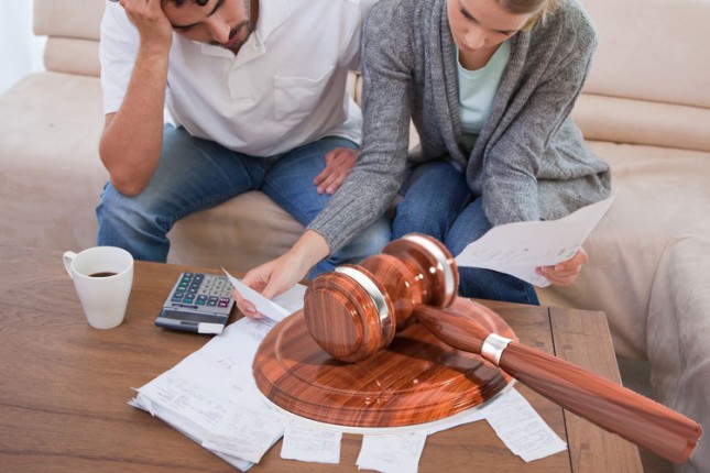 Izvršitelji naplaćuju i kada nema duga