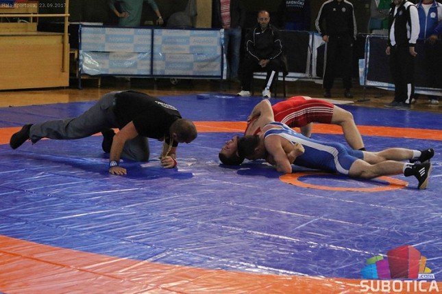 Rvanje: Spartak treći na Prvenstvu Vojvodine, Dudaš i Penjov osvojili zlatne medalje