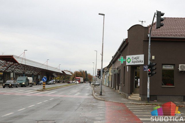 Napali i vezali apotekarku kod Autobuske stanice