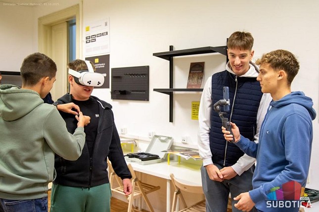 Otvorena inovativna učionica „Mejkers lab“ u Gimnaziji „Svetozar Marković“