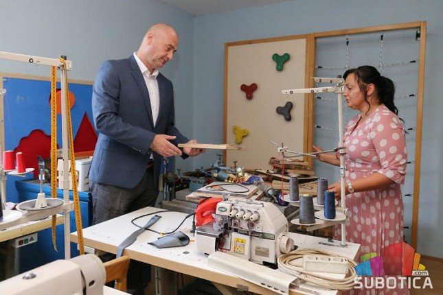 "Kuća iza duge" uplovljava u preduzetničke vode