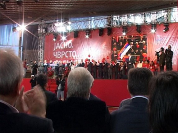 Ideja o Vojvodini kao republici je nedopustiva, kaže Dačić