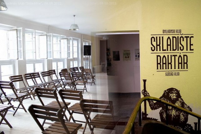 Premijera predstave "Tri lica ogledala i pozorišno istraživanje o ekstremizmu"