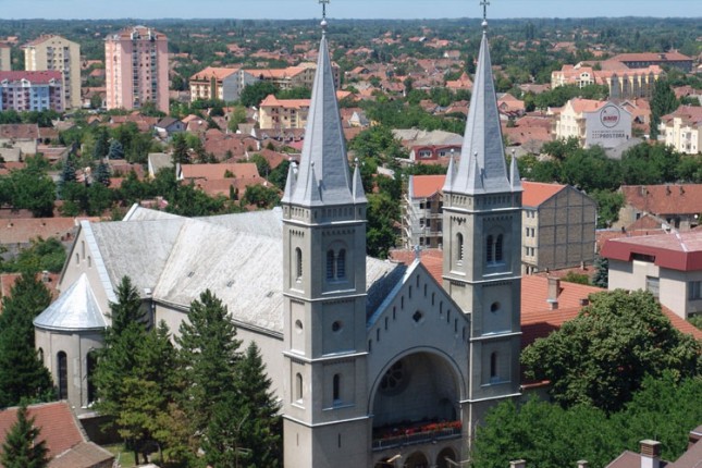 Raspodeljeno 4 miliona dinara za crkve i verske zajednice