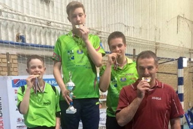 Stonoteniseri Spartaka prvaci Srbije u konkurenciji kadeta (15)