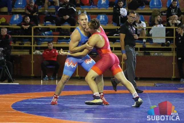 Incident na rvačkom takmičenju, intervenisala policija, diskvalifikovani vinovnici