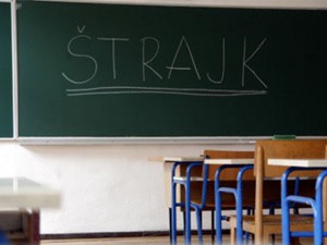 Zbog štrajka i nedeljom u školu