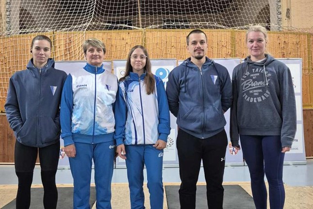 Dizanje tegova: Tri državne šampionke iz Spartaka