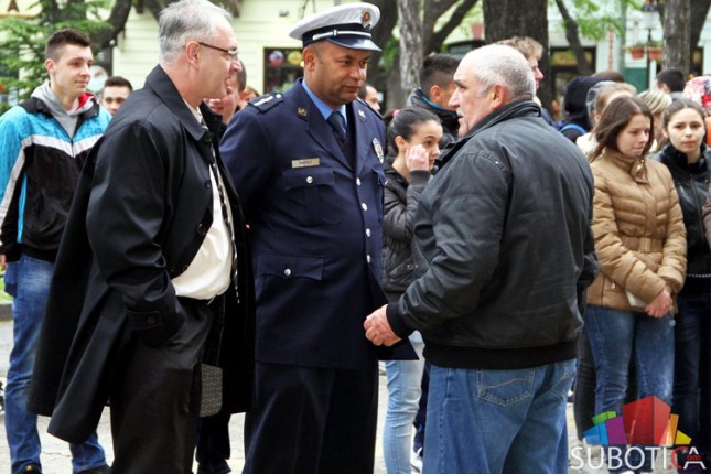 Akcija „Veži pojas - sačuvaj život“ na Gradskom trgu
