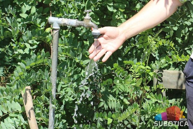 Borba za kap vode u Donjem Tavankutu