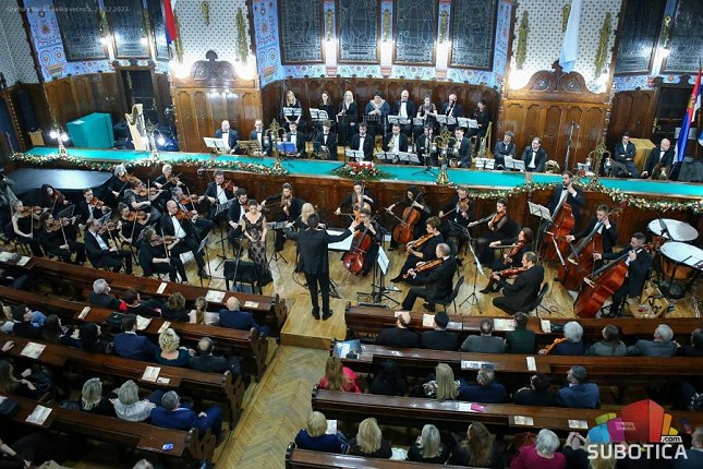 Jasminka Stančul i Subotički simfonijski orkestar 16. marta u Velikoj većnici