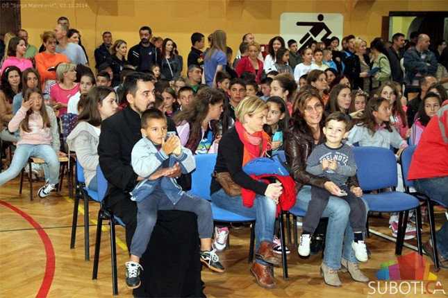 Deca sa Kosova i Metohije u poseti Subotici