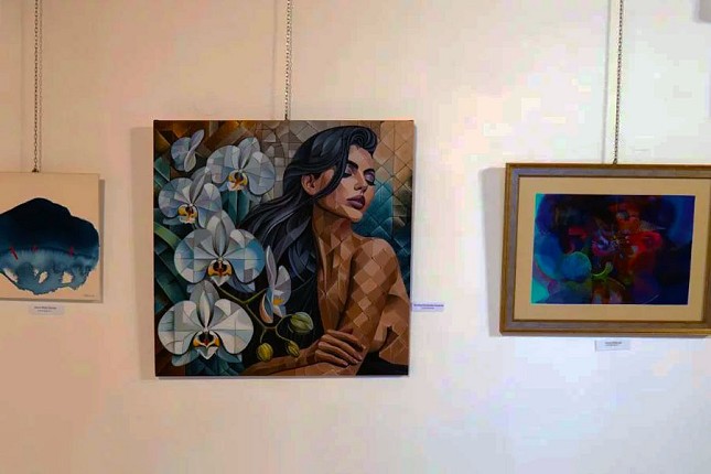 „Platno u ženskim rukama“ – umetnice u fokusu izložbe u „Nepkeru“