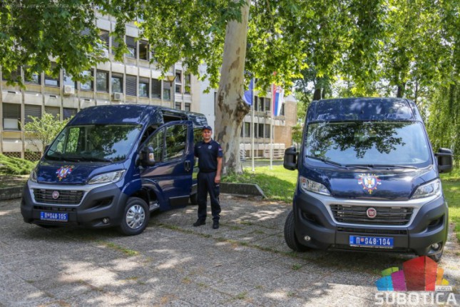 Interventna policija dobila dva nova vozila
