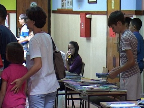 Vašar polovnih udžbenika u OŠ "Kizur Ištvan"