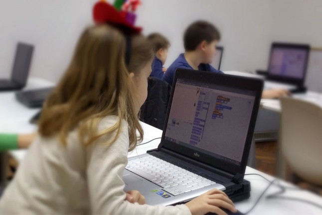 Letnji kamp programiranja za decu