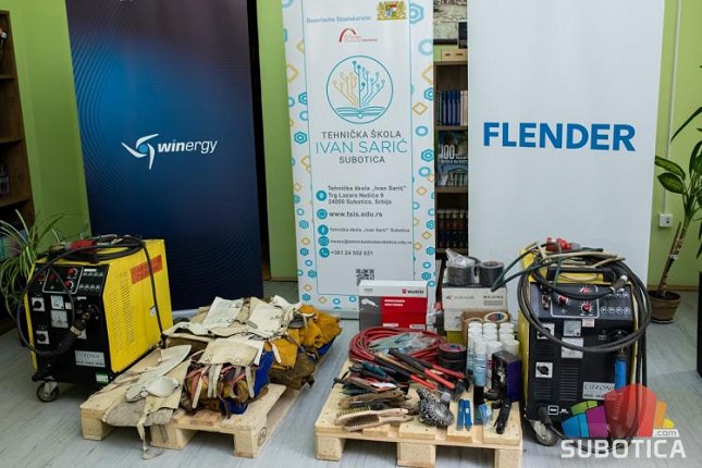 Donacija opreme za praktični rad Tehničkoj školi "Ivan Sarić"