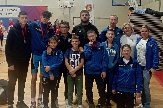 Rvanje: Tri medalje za Spartakov podmladak u Kragujevcu
