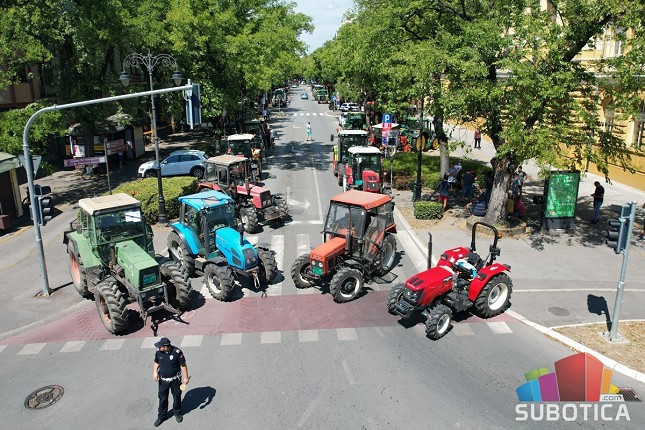 Četvrti dan protesta poljoprivrednika - ipak blokada Štrosmajerove od 18:30 časova