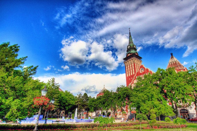 Grad Subotica izdaje u zakup 44 poslovna prostora