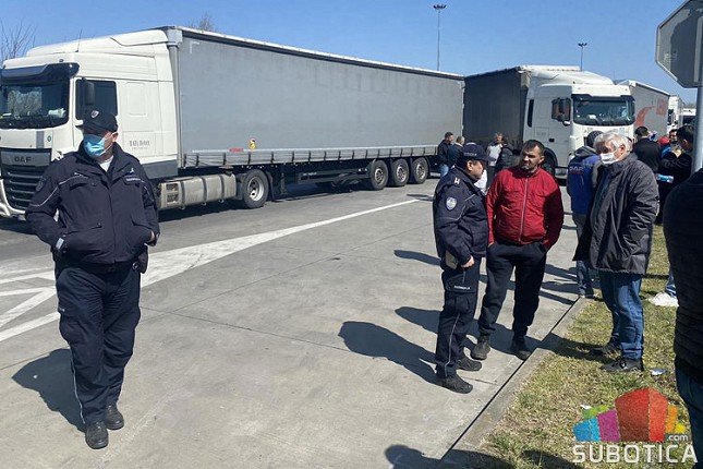 Bez naplate parkiranja na terminalu Horgoš, prevoznici zadovoljni postignutim dogovorom