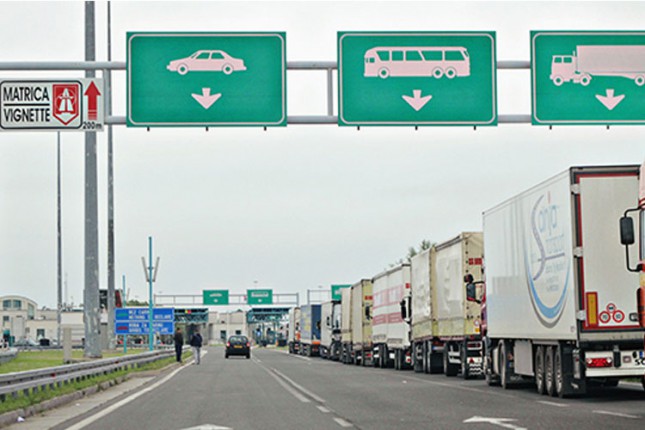 Kamionski redovi na graničnim prelazima