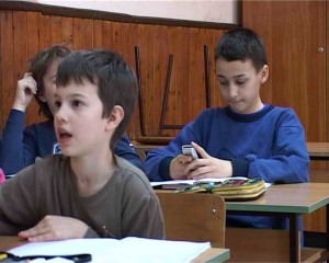 Korišćenje mobilnih telefona u osnovnim školama
