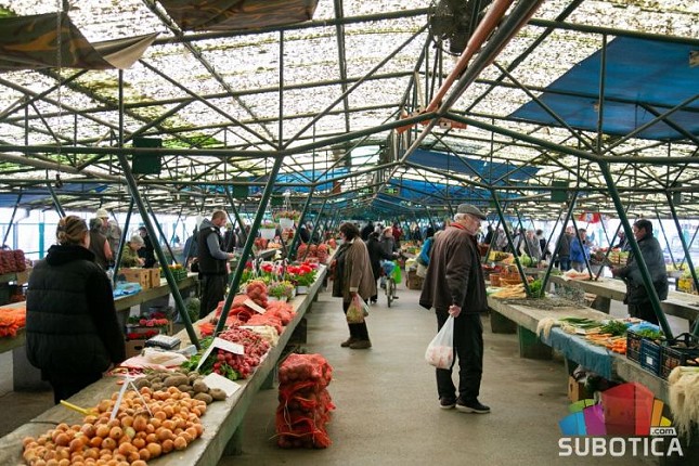 Praznična trpeza će isprazniti novčanike