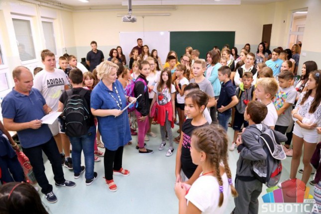 Deca sa Kosova u poseti Subotici