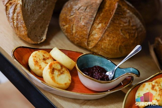 Nesvakidašnji kafić „Rustique concept bakery“ otvorio svoja vrata