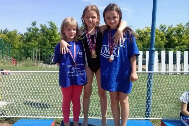 Plivači Spartaka nastupili na međunarodnom turniru u Vrbasu